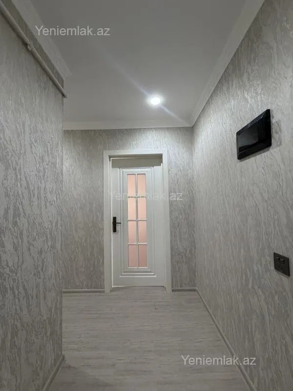 Satılır 2 otaqlı köhnə tikili 45 m²