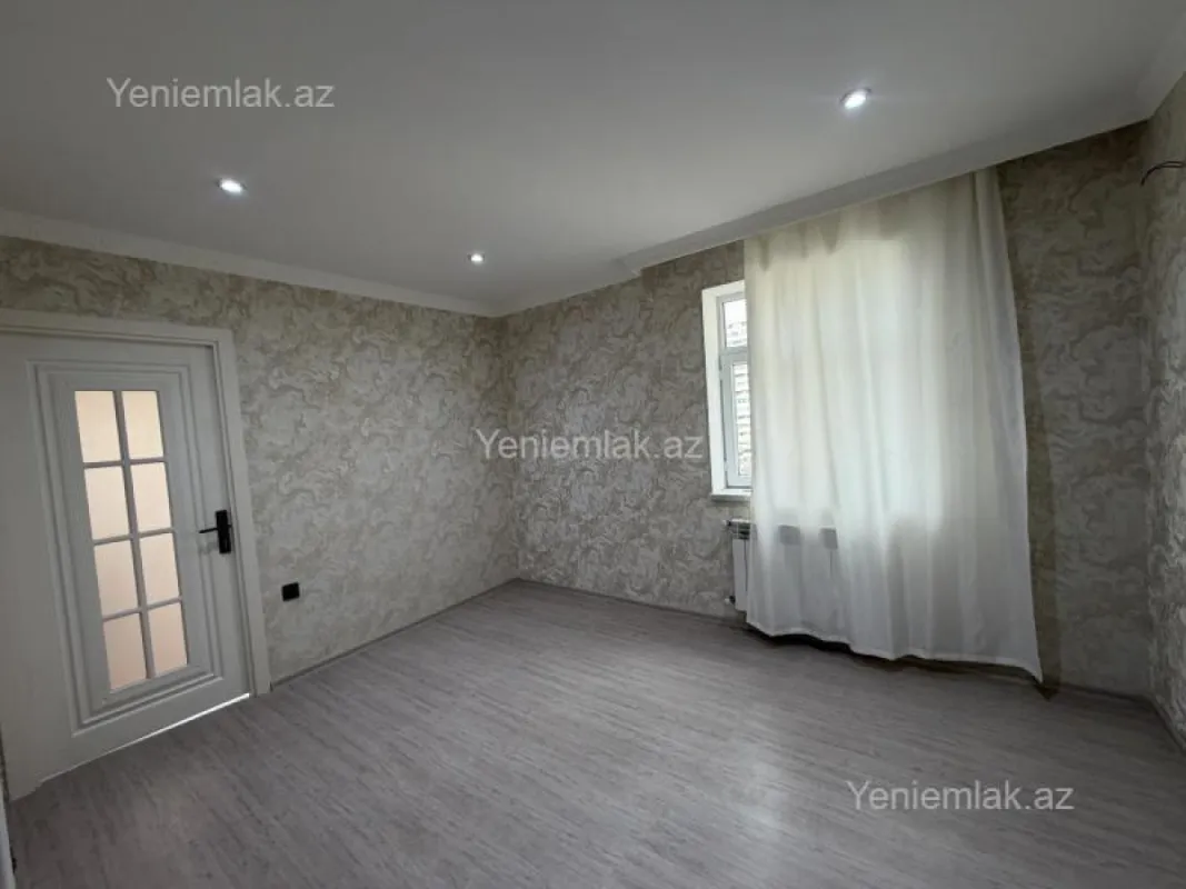 Satılır 2 otaqlı köhnə tikili 45 m²