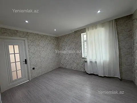 Satılır 2 otaqlı köhnə tikili 45 m²