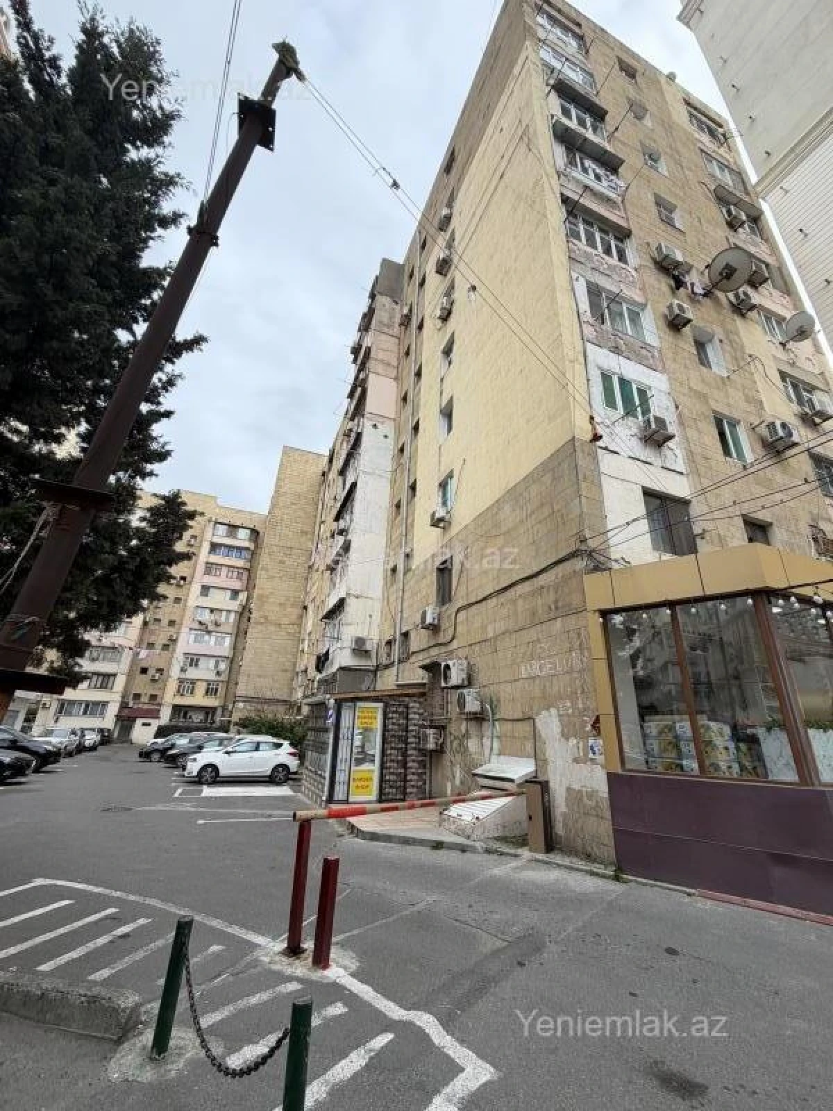 Satılır 2 otaqlı köhnə tikili 45 m²