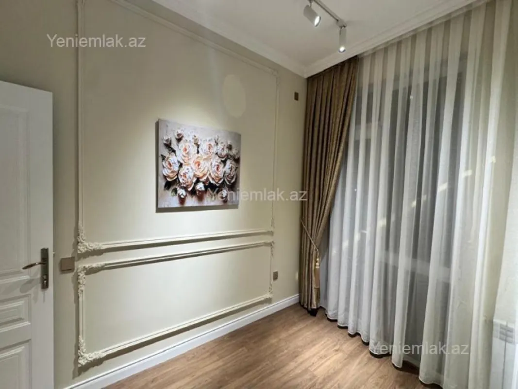 Satılır 2 otaqlı yeni tikili 80 m²