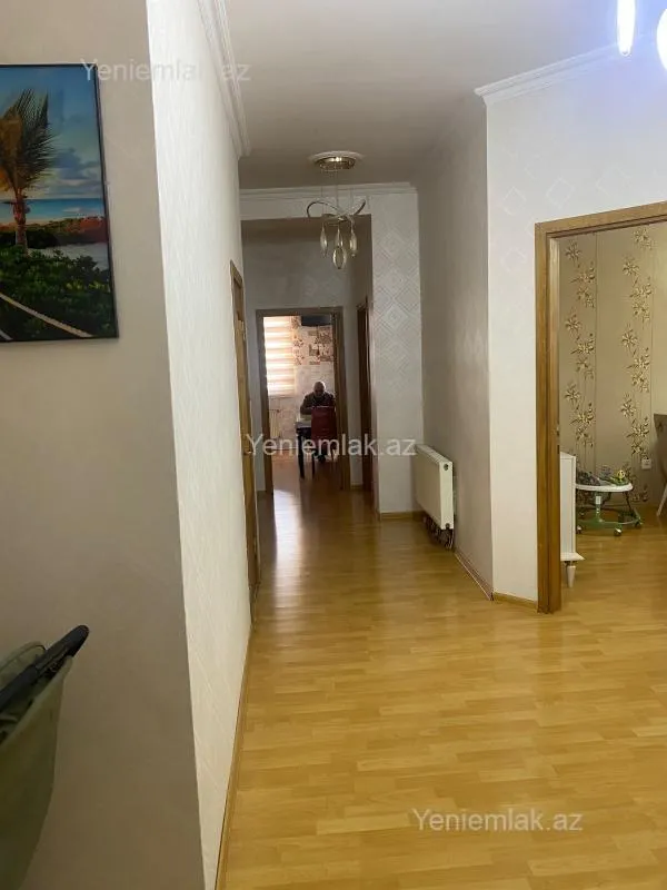 Satılır 3 otaqlı yeni tikili 105 m²