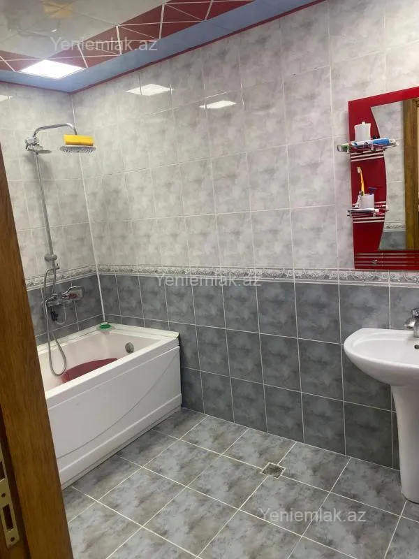 Satılır 3 otaqlı yeni tikili 105 m²