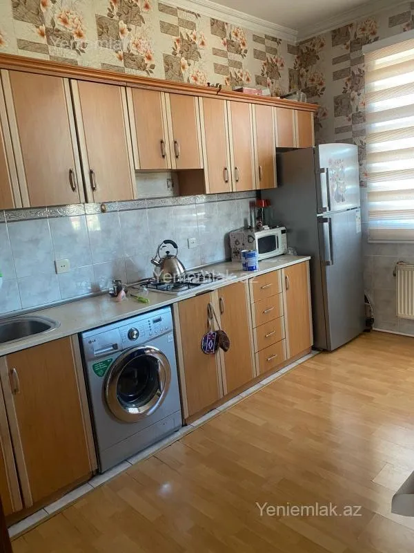 Satılır 3 otaqlı yeni tikili 105 m²