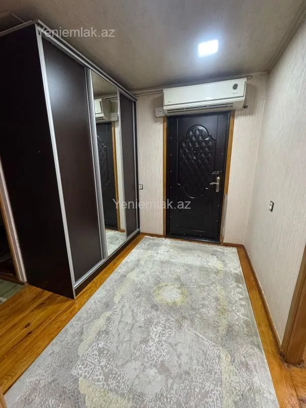 Satılır 3 otaqlı köhnə tikili 70 m²