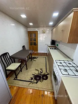 Satılır 3 otaqlı köhnə tikili 70 m²