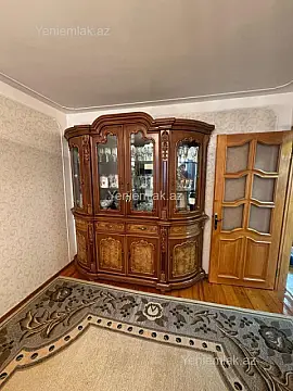 Satılır 3 otaqlı köhnə tikili 70 m²