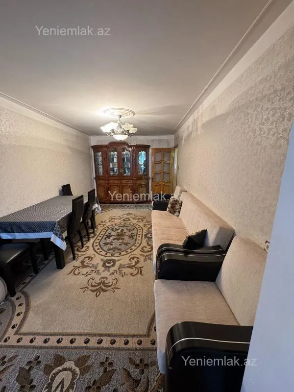 Satılır 3 otaqlı köhnə tikili 70 m²