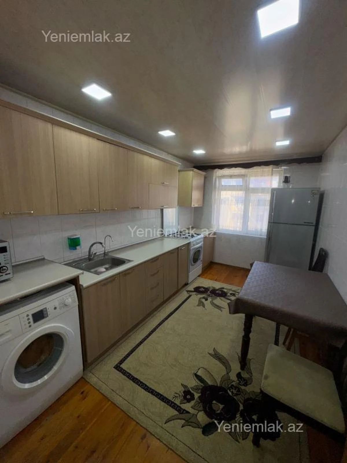 Satılır 3 otaqlı köhnə tikili 70 m²