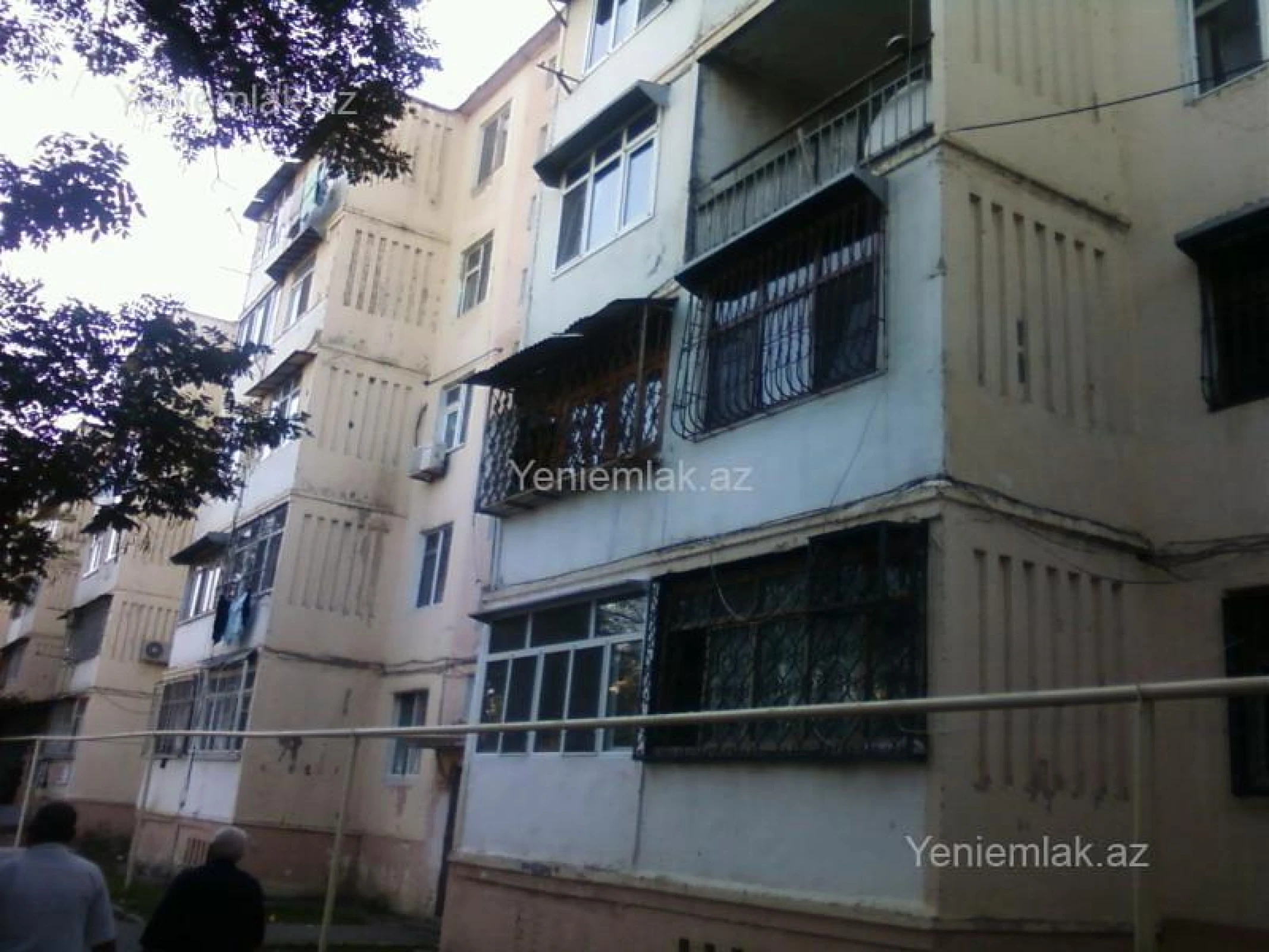 Satılır 3 otaqlı köhnə tikili 70 m²