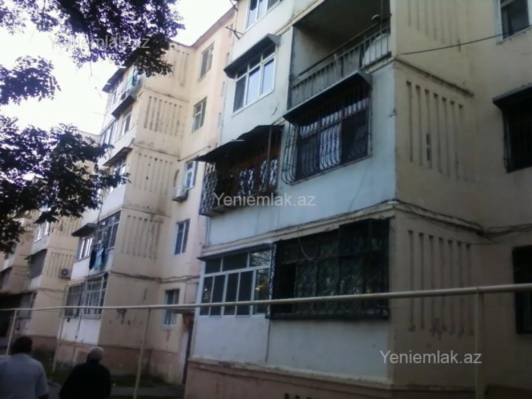 Satılır 3 otaqlı köhnə tikili 70 m²