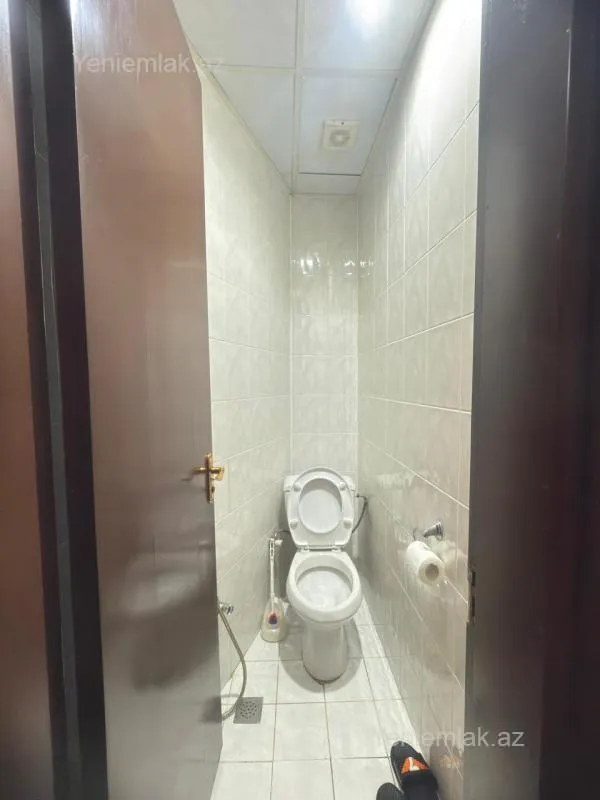 Satılır 3 otaqlı köhnə tikili 100 m²