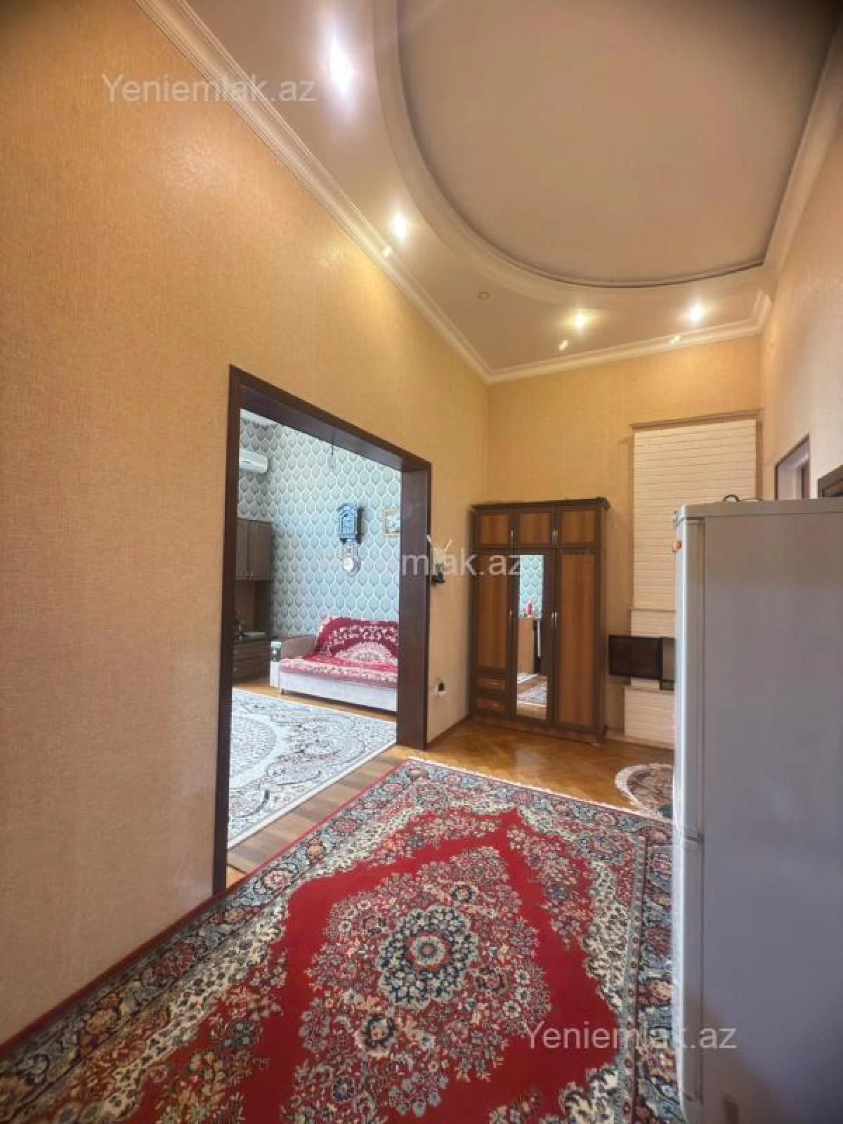 Satılır 3 otaqlı köhnə tikili 100 m²