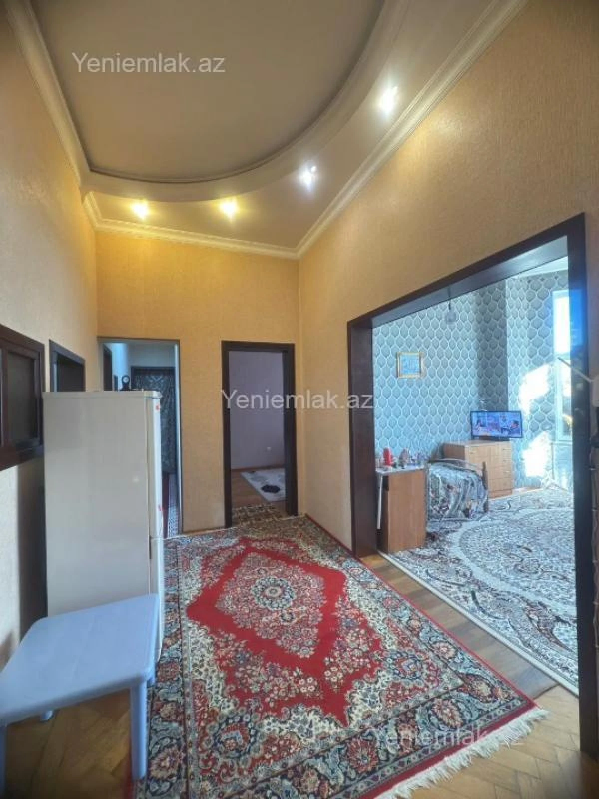 Satılır 3 otaqlı köhnə tikili 100 m²