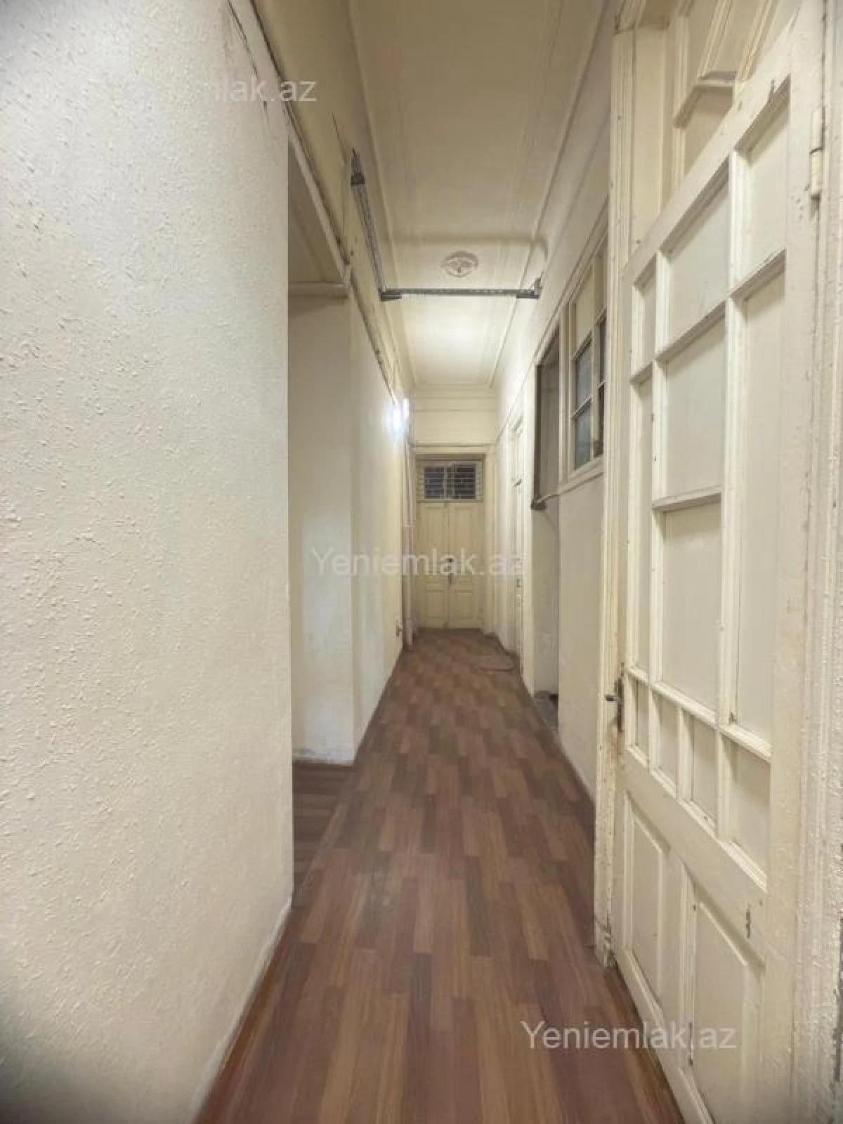 Satılır 3 otaqlı köhnə tikili 100 m²