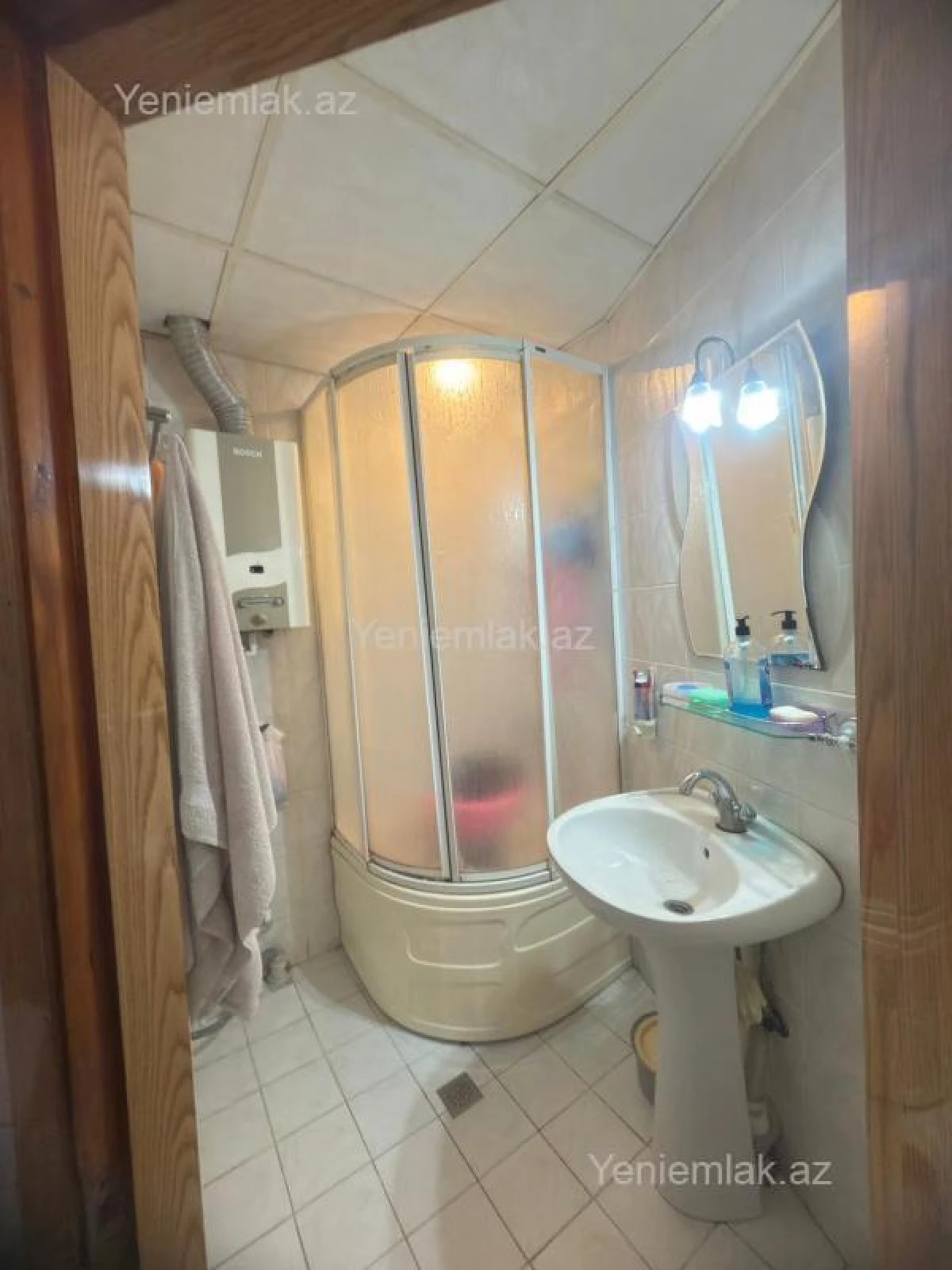 Satılır 3 otaqlı köhnə tikili 100 m²