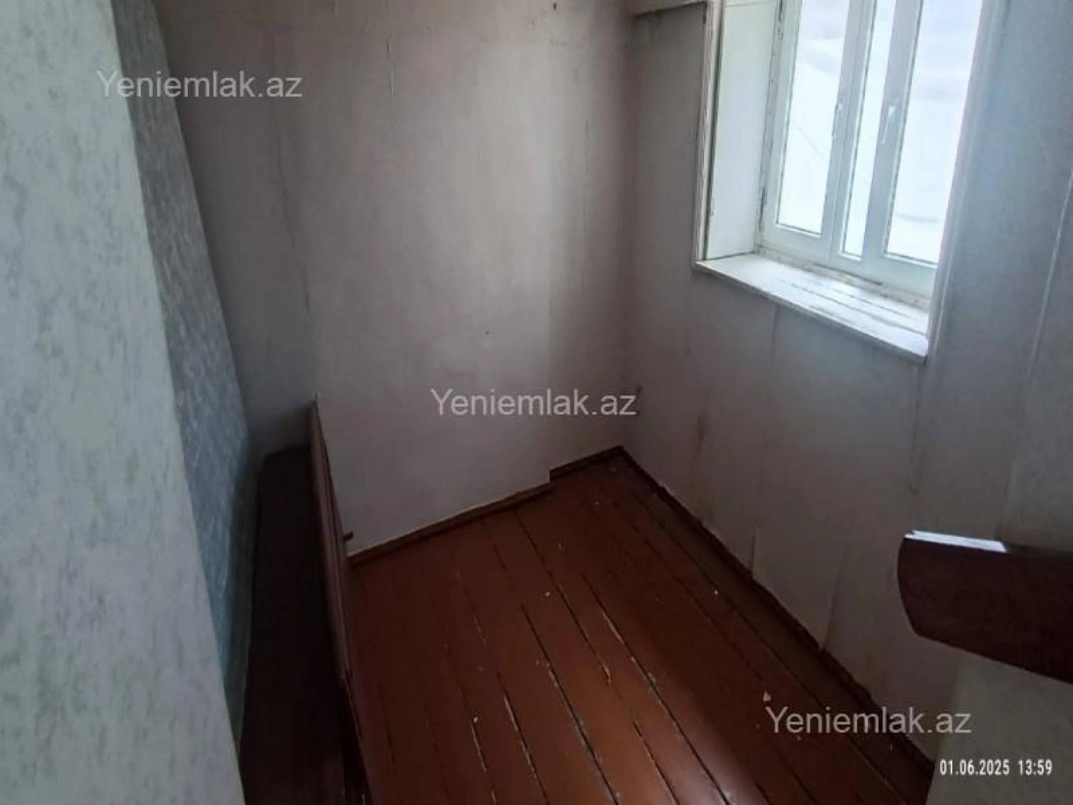 Satılır 3 otaqlı köhnə tikili 100 m²