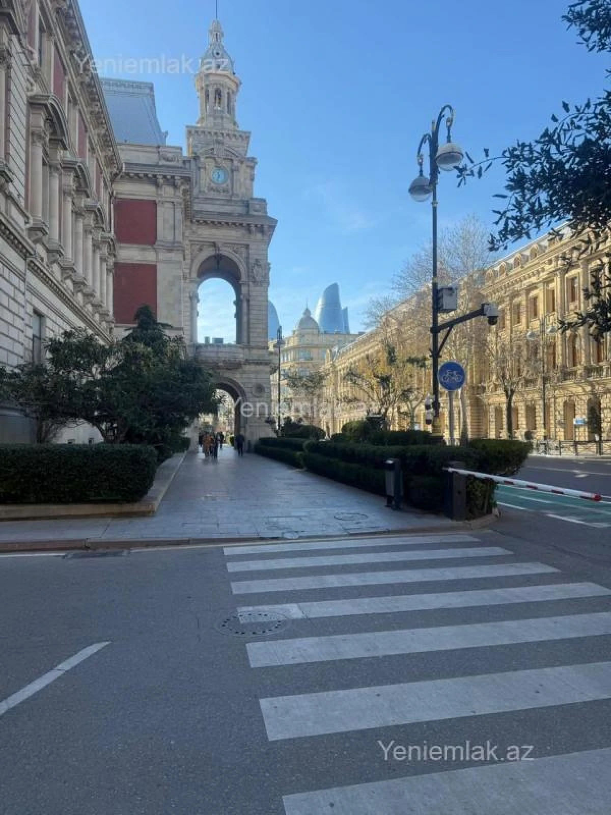 Satılır 3 otaqlı köhnə tikili 100 m²