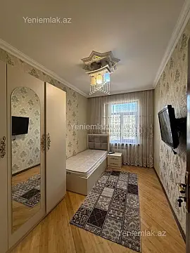 Satılır 3 otaqlı köhnə tikili 78 m²
