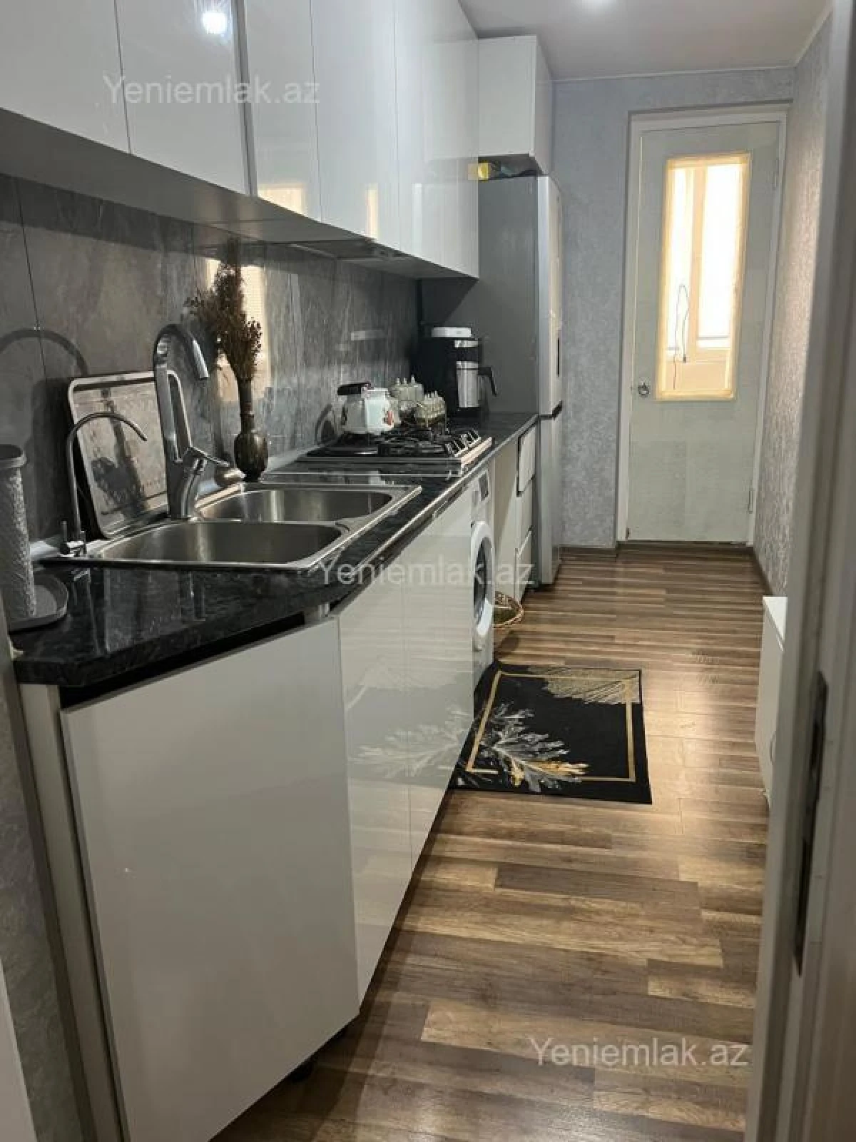 Satılır 3 otaqlı köhnə tikili 65 m²