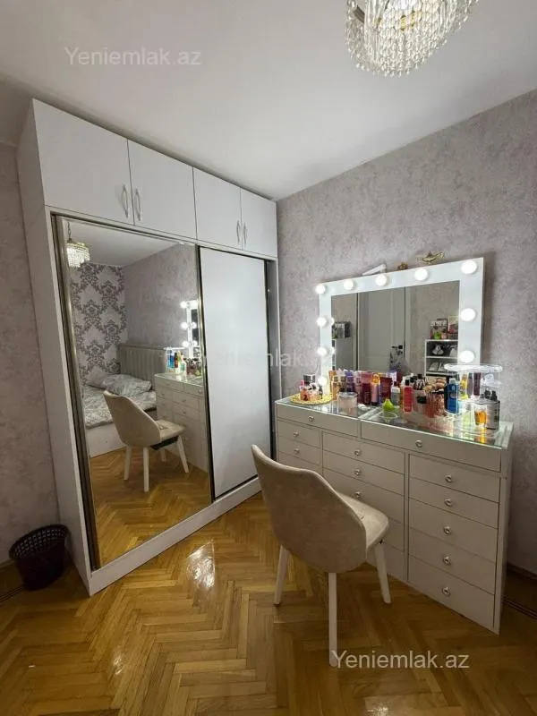 Satılır 3 otaqlı köhnə tikili 65 m²