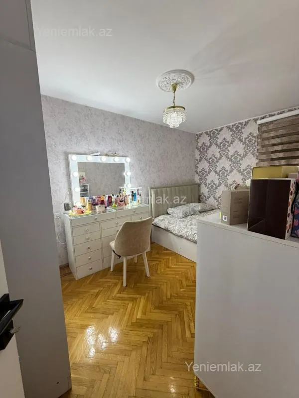 Satılır 3 otaqlı köhnə tikili 65 m²