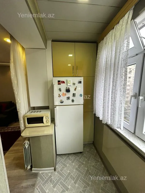 Satılır 2 otaqlı köhnə tikili 40 m²