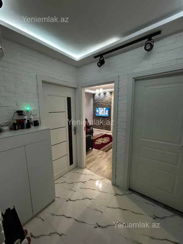 Satılır 2 otaqlı köhnə tikili 40 m²