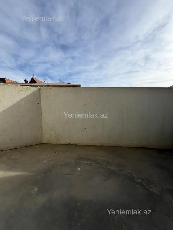 Satılır 2 otaqlı yeni tikili 75 m²