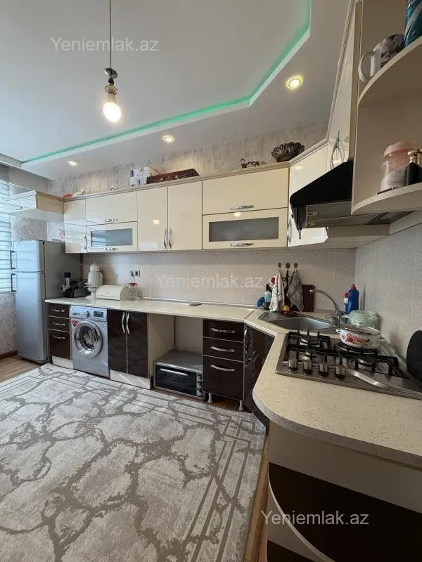 Satılır 2 otaqlı yeni tikili 75 m²