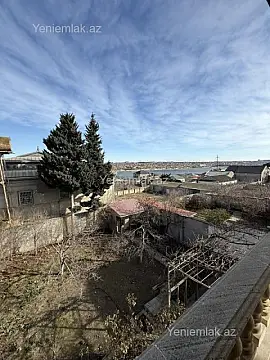 Satılır 7 otaqlı həyət evi 280 m²