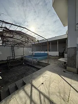 Satılır 7 otaqlı həyət evi 280 m²