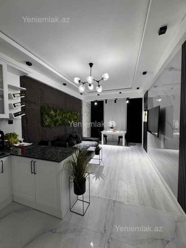 Satılır 3 otaqlı yeni tikili 80 m²