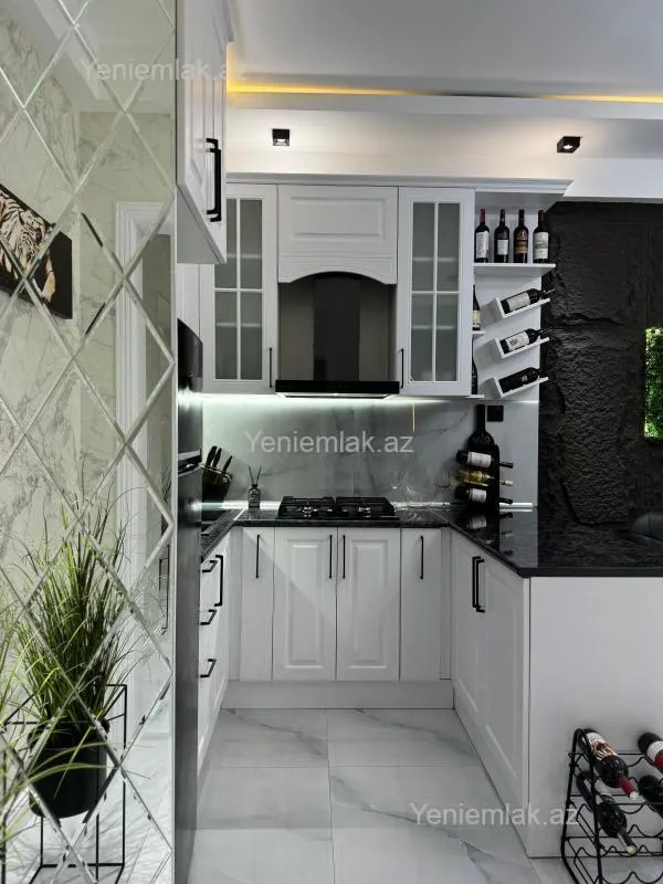 Satılır 3 otaqlı yeni tikili 80 m²