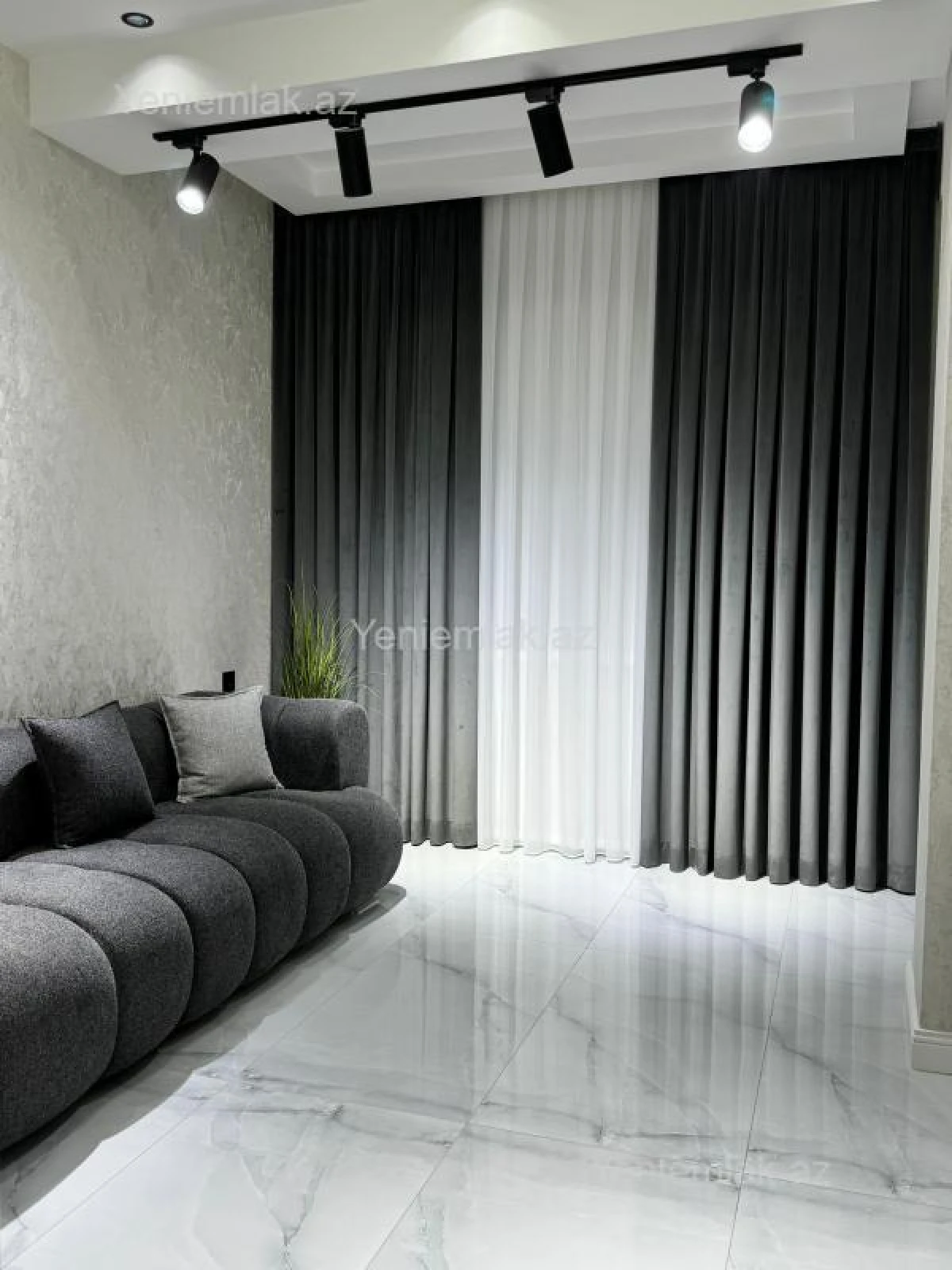 Satılır 3 otaqlı yeni tikili 80 m²