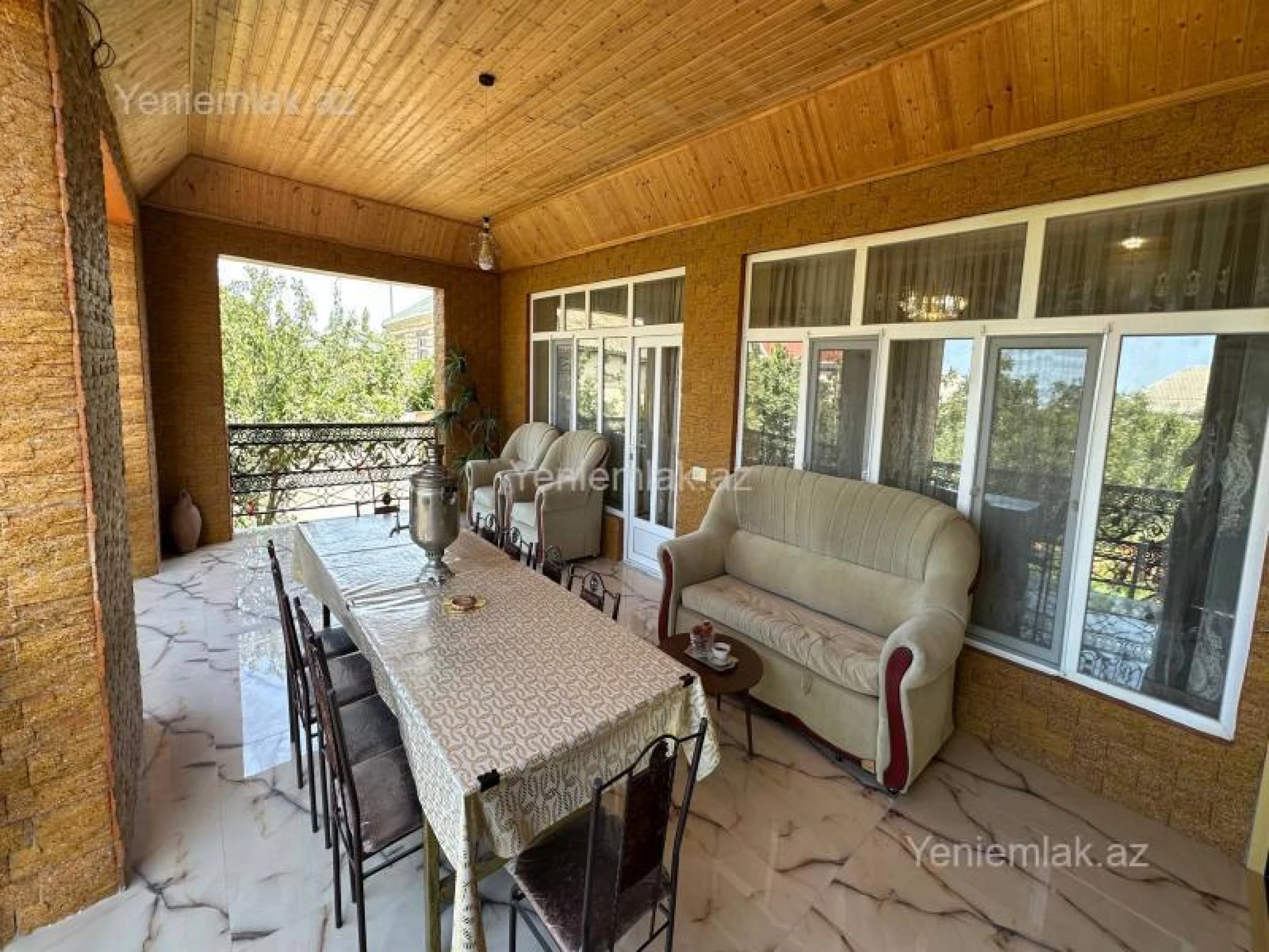 Satılır 5 otaqlı həyət evi 224 m²