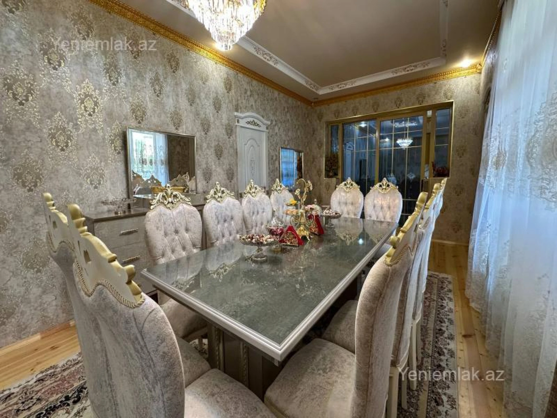 Satılır 5 otaqlı həyət evi 224 m²