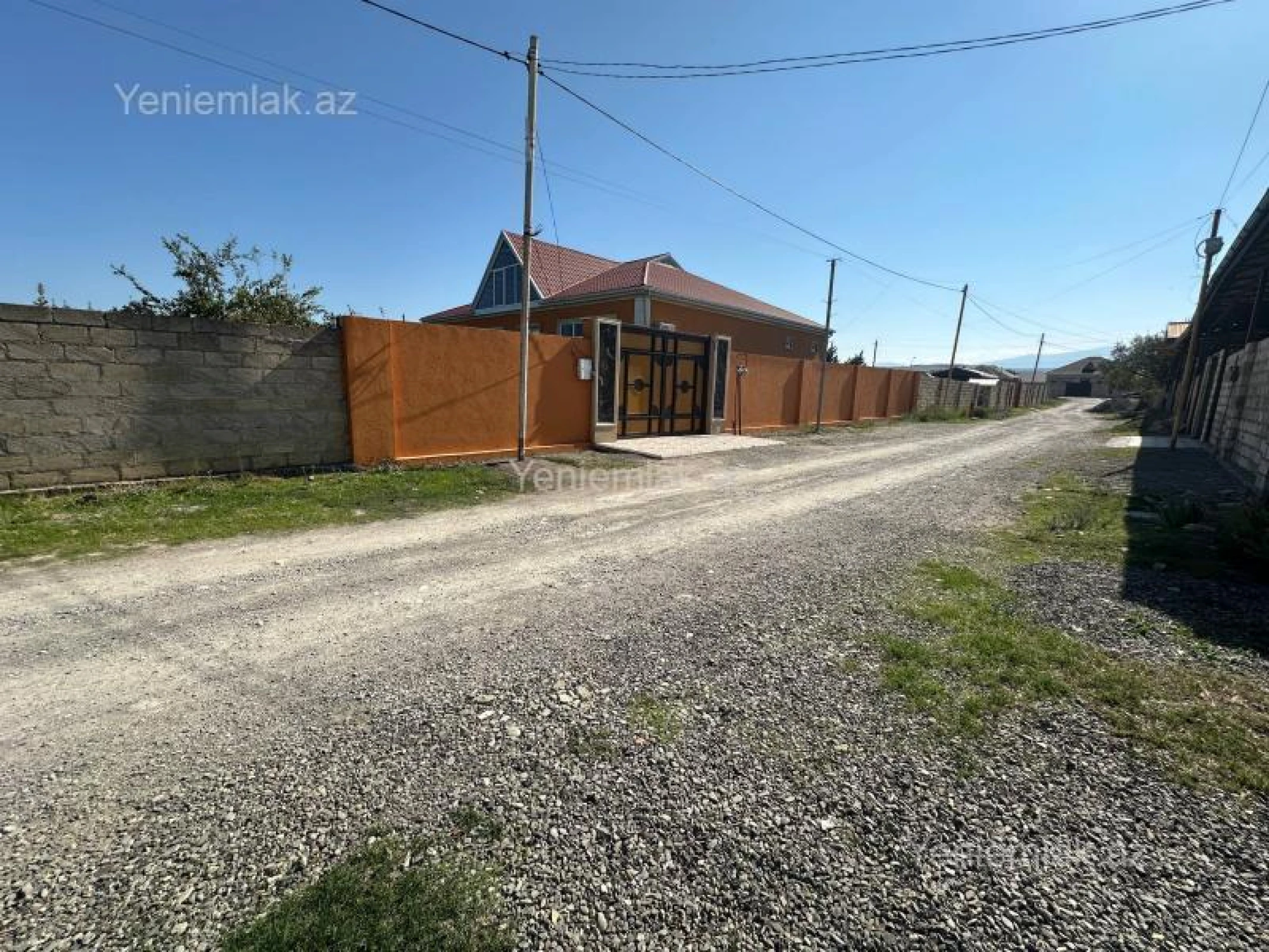 Satılır 5 otaqlı həyət evi 224 m²