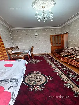 Satılır 2 otaqlı köhnə tikili 65 m²