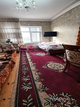 Satılır 2 otaqlı köhnə tikili 65 m²