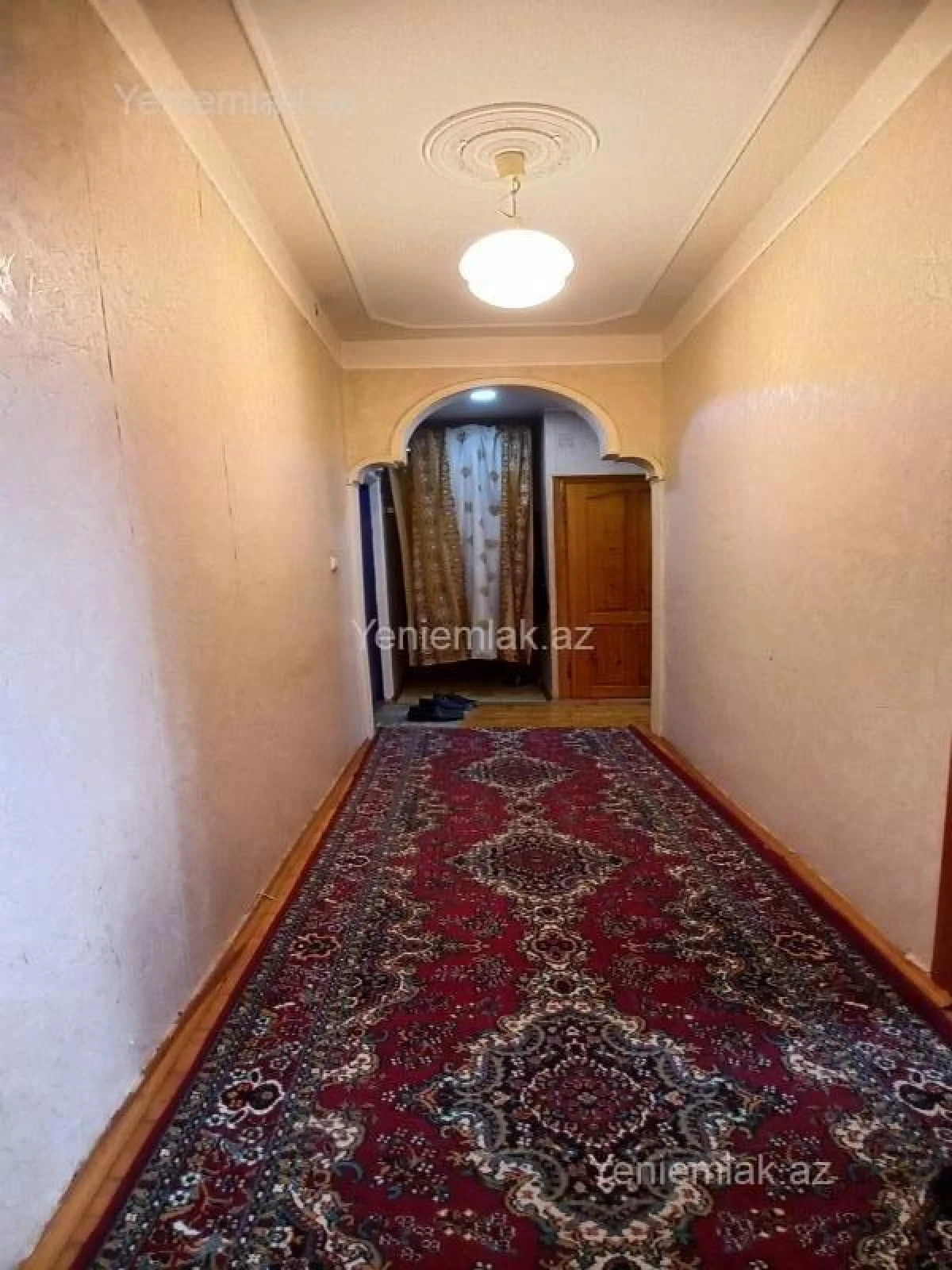 Satılır 2 otaqlı köhnə tikili 65 m²