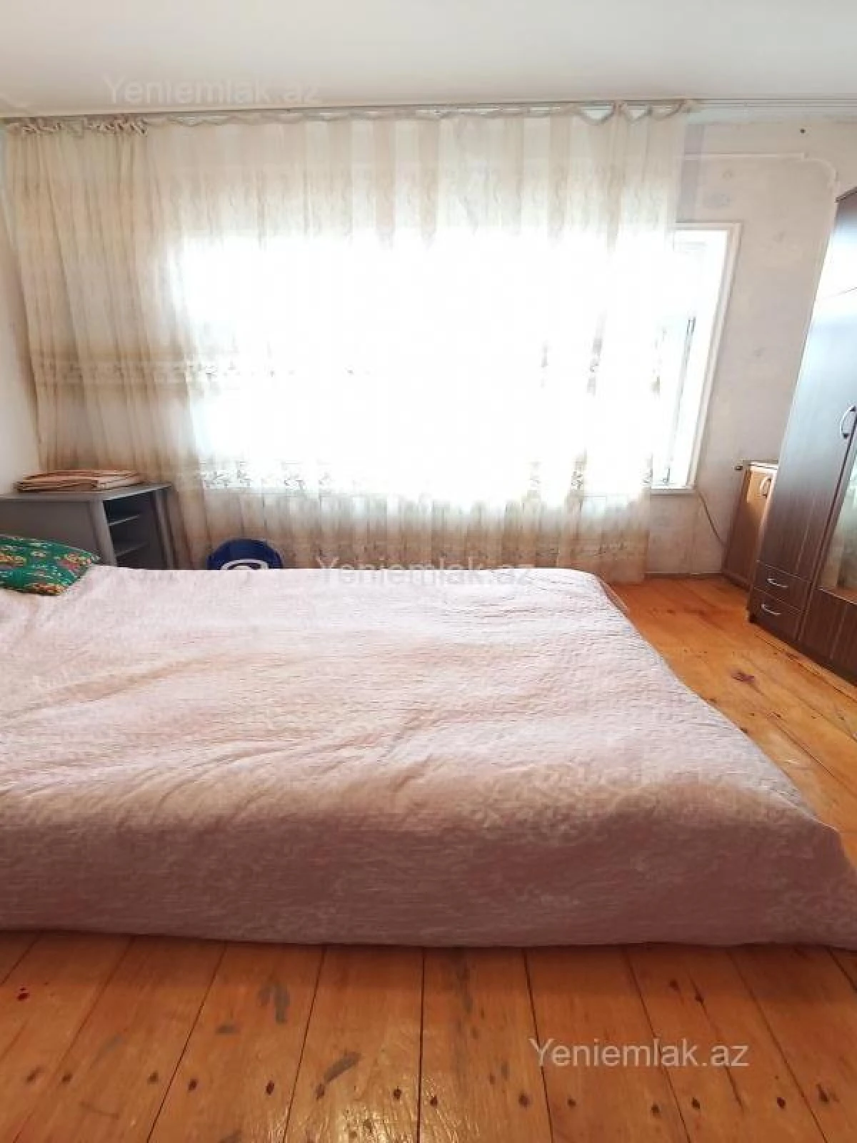 Satılır 2 otaqlı köhnə tikili 65 m²