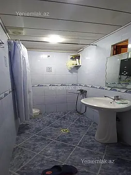 Satılır 2 otaqlı köhnə tikili 65 m²