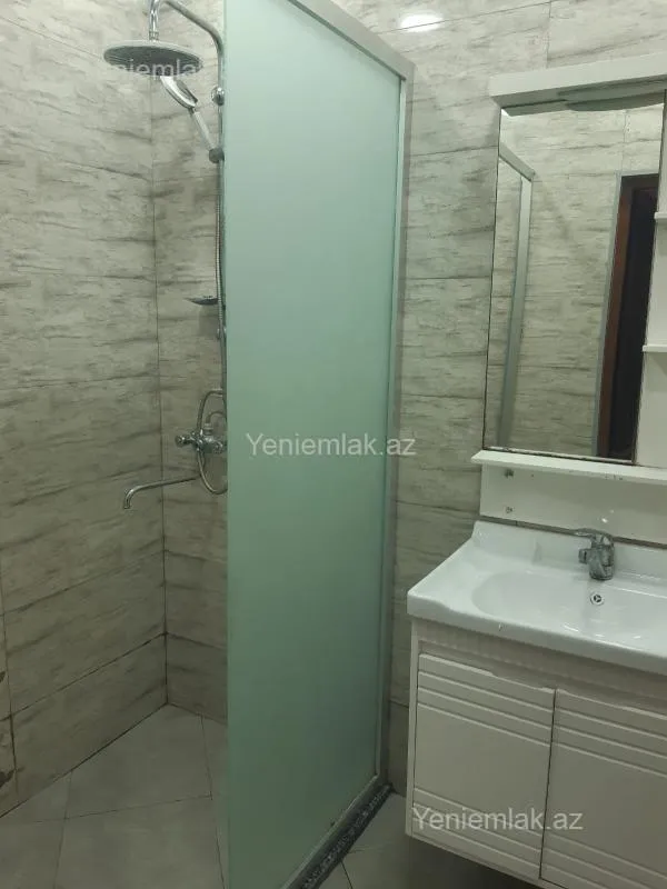Satılır 2 otaqlı köhnə tikili 54 m²