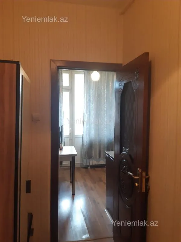 Satılır 2 otaqlı köhnə tikili 54 m²