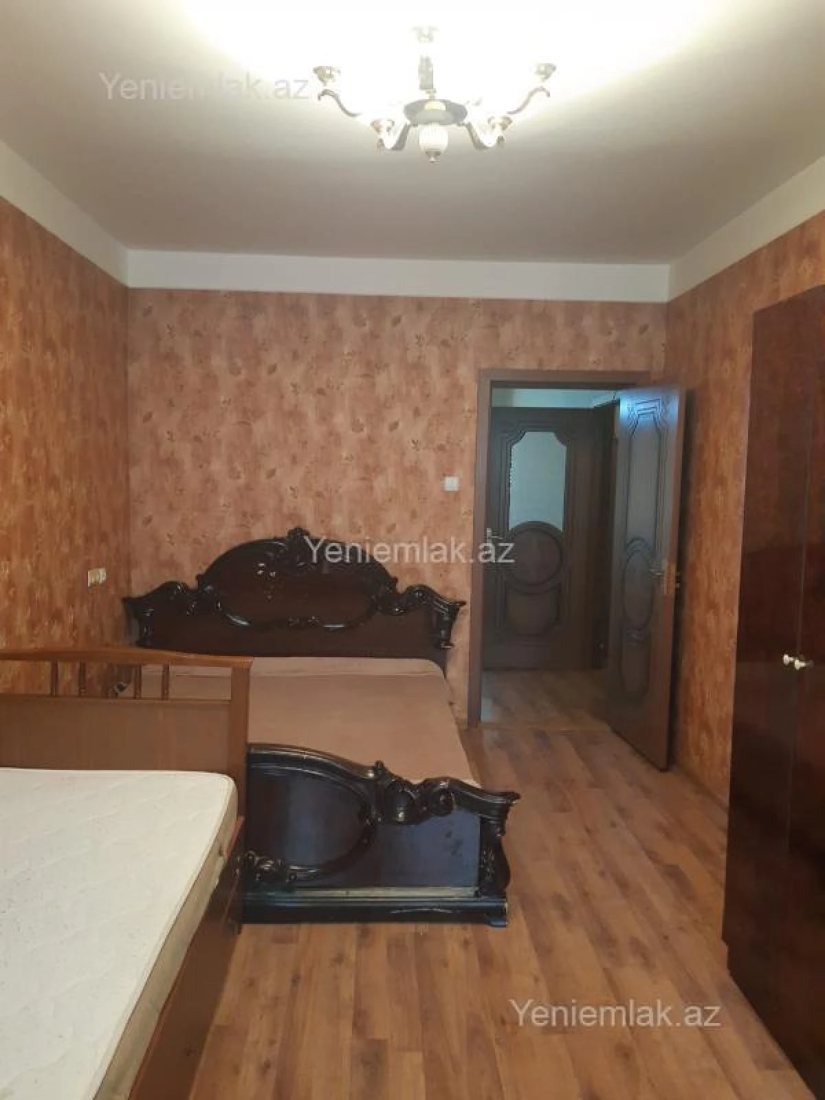 Satılır 2 otaqlı köhnə tikili 54 m²