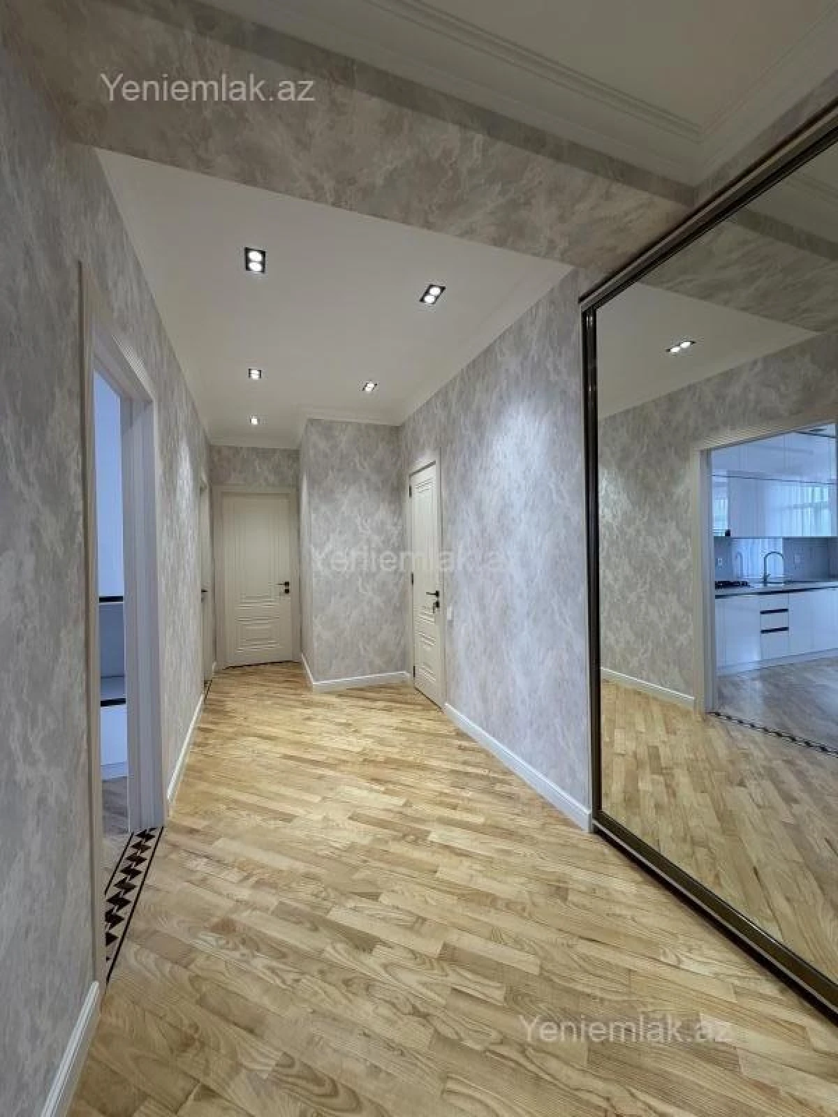 Satılır 3 otaqlı yeni tikili 92 m²