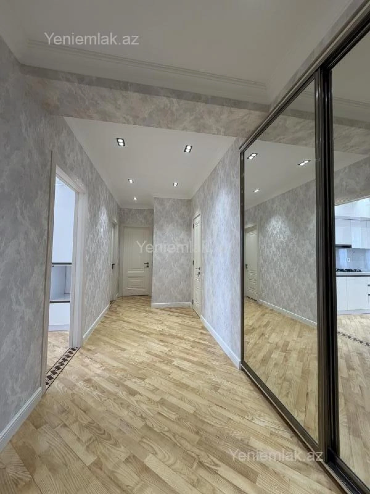 Satılır 3 otaqlı yeni tikili 92 m²