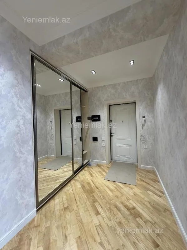 Satılır 3 otaqlı yeni tikili 92 m²