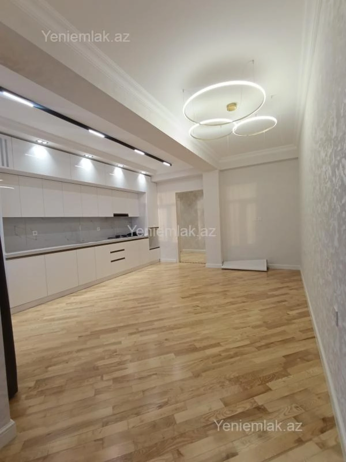 Satılır 3 otaqlı yeni tikili 92 m²
